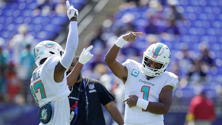 Les Dolphins de Miami excellent dans les deux tours
